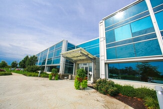 Plus de détails pour 7702 Woodland Dr, Indianapolis, IN - Bureau à vendre