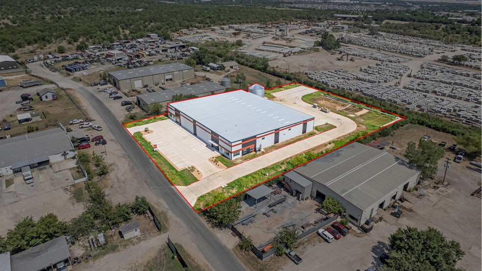 8602 Lava Hill Rd, Austin, TX for sale - Building Photo - Image 2 of 16