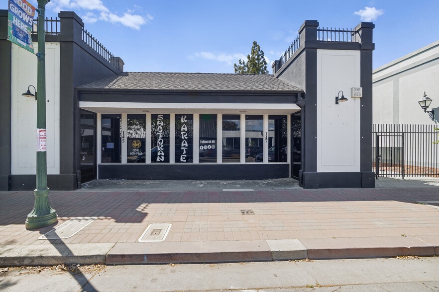 145-147 N K St, Tulare, CA for sale - Building Photo - Image 2 of 36