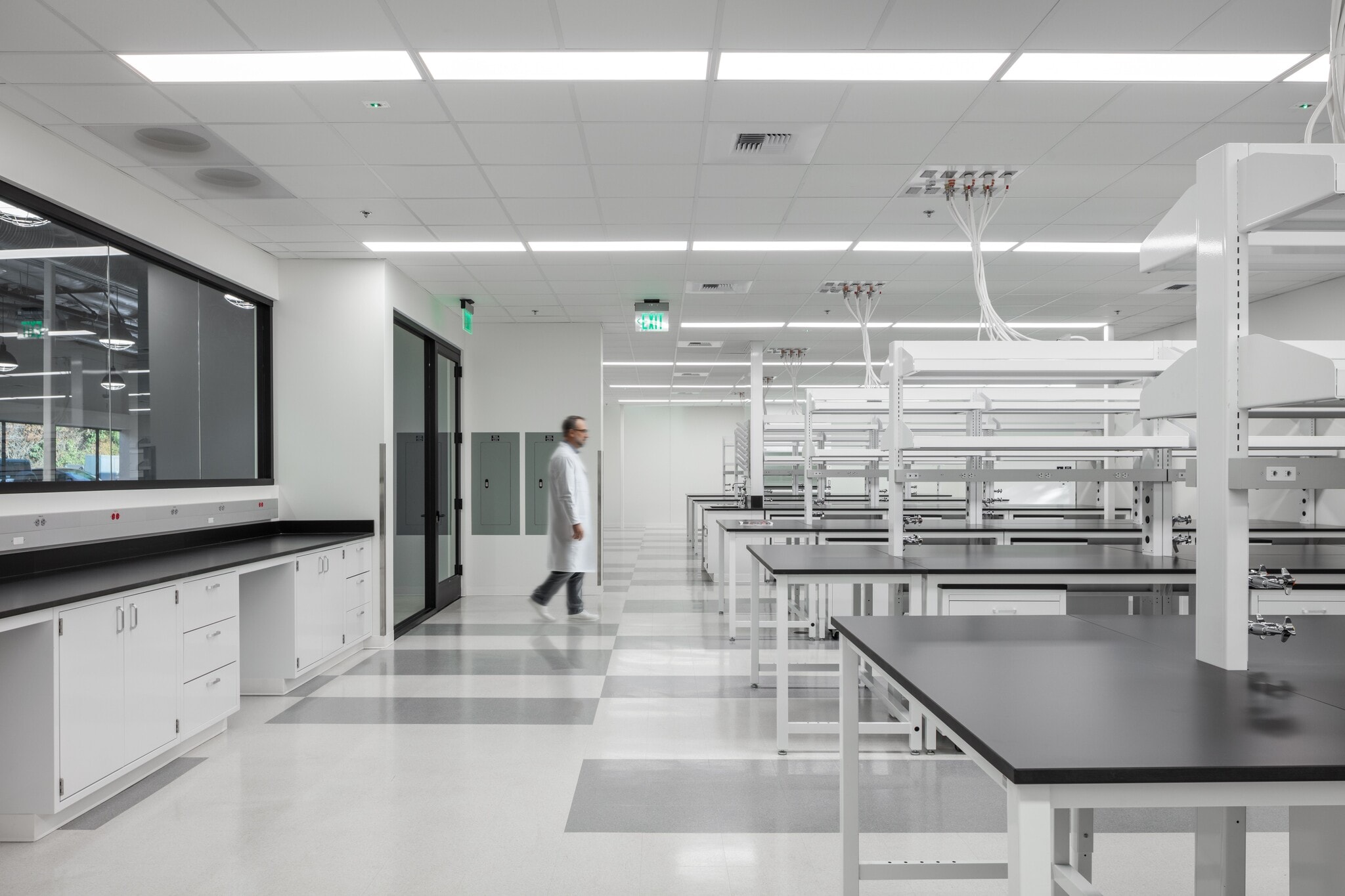 5825 Oberlin Dr, San Diego, CA for lease Interior Photo- Image 1 of 5