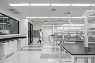 5825 Oberlin Dr, San Diego, CA for lease Interior Photo- Image 1 of 5