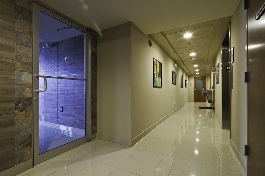 600 Market St, Chapel Hill, NC for lease - Interior Photo - Image 3 of 20