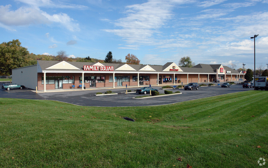 1847-1851 E Lincoln Hwy, Coatesville, PA for lease - Primary Photo - Image 1 of 7