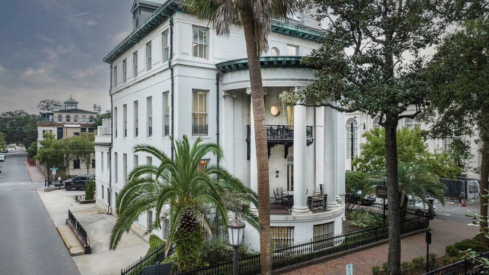 17 W McDonough St, Savannah, GA à louer - Photo du bâtiment - Image 1 de 4