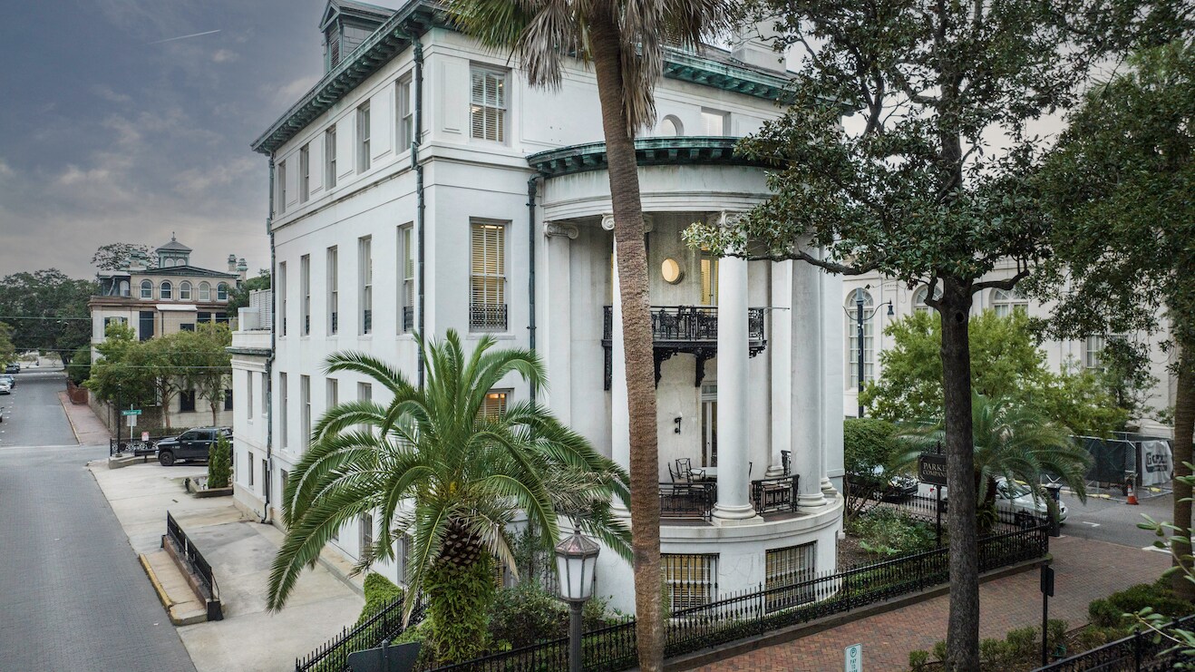 17 W McDonough St, Savannah, GA à louer Photo du bâtiment- Image 1 de 5