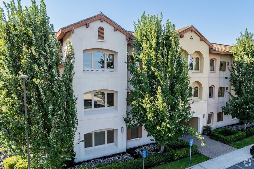 7306 Shoreline Dr, Stockton, CA for sale - Primary Photo - Image 2 of 4