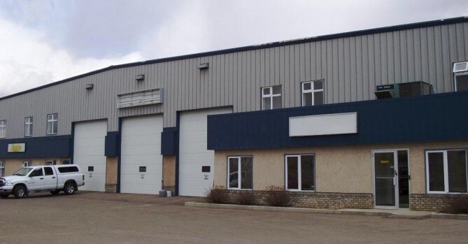 7935 Edgar Industrial Dr, Red Deer, AB à vendre Photo principale- Image 1 de 1