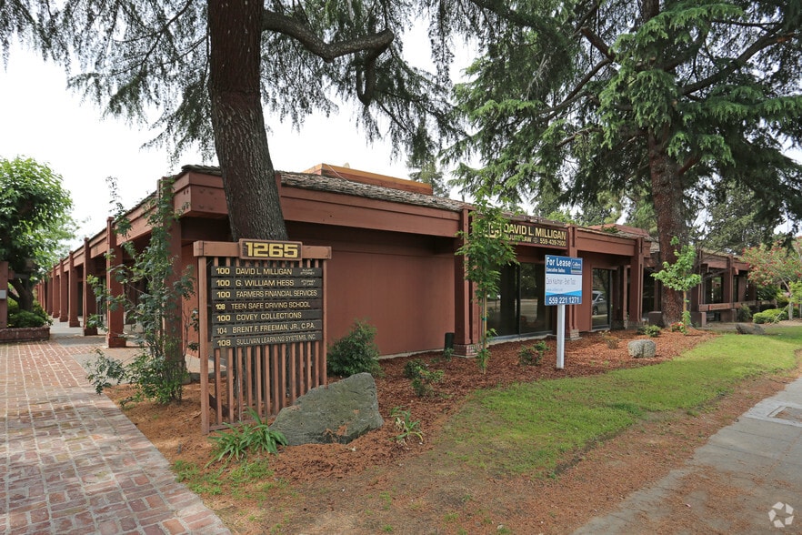 1265 W Shaw Ave, Fresno, CA for lease - Primary Photo - Image 1 of 19