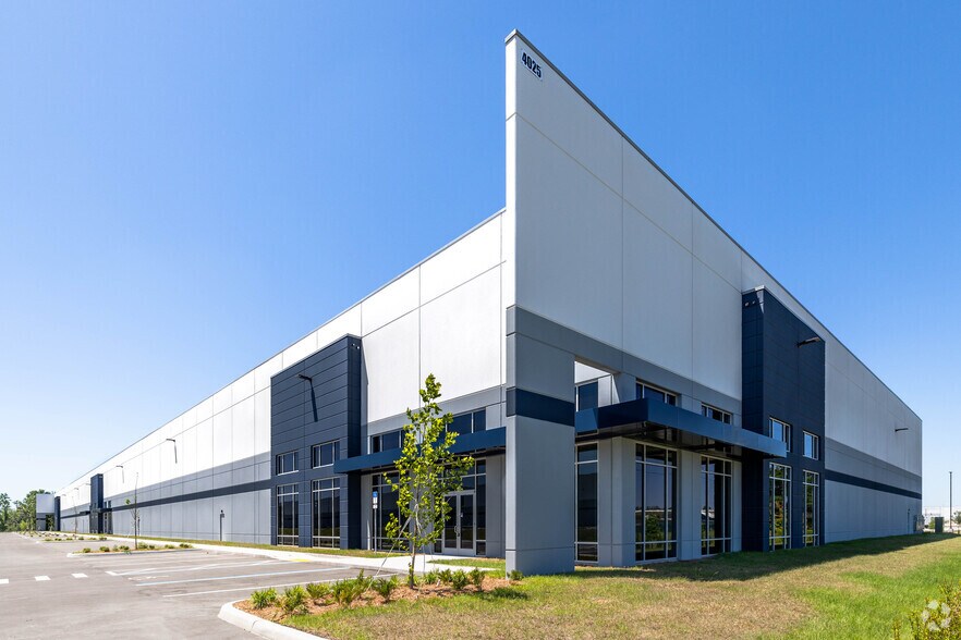 4142 Hamilton Rd, Lakeland, FL à louer - Photo du bâtiment - Image 3 de 11
