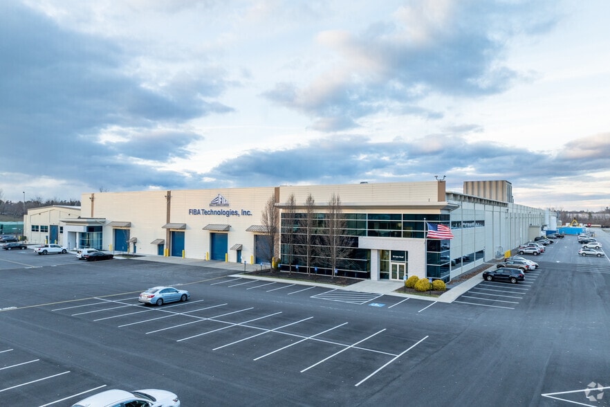 53 Ayer Rd, Littleton, MA à louer - Photo du bâtiment - Image 3 de 14