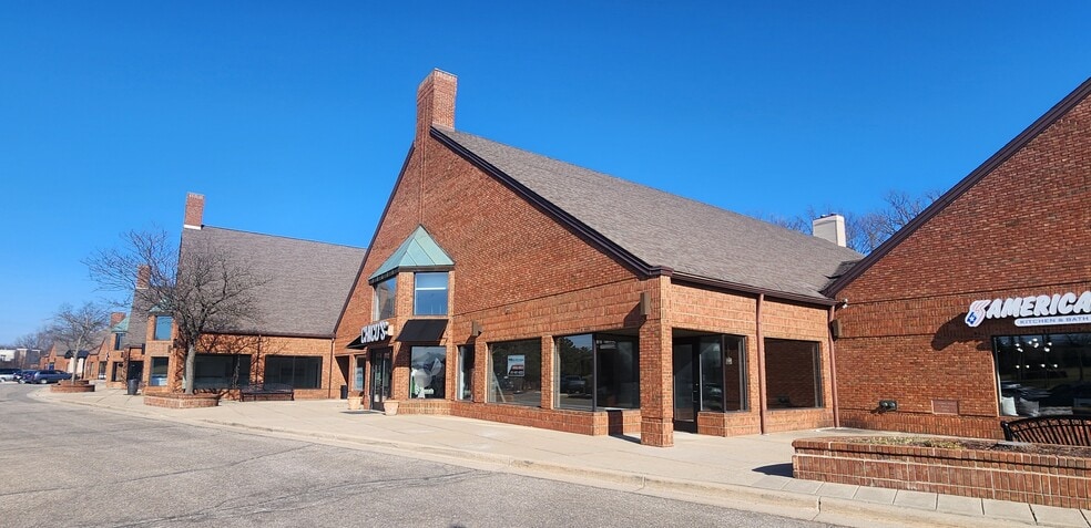 5100 Marsh Rd, Okemos, MI for lease - Primary Photo - Image 1 of 9
