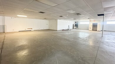 799 N Hague Ave, Columbus, OH for lease Interior Photo- Image 1 of 5