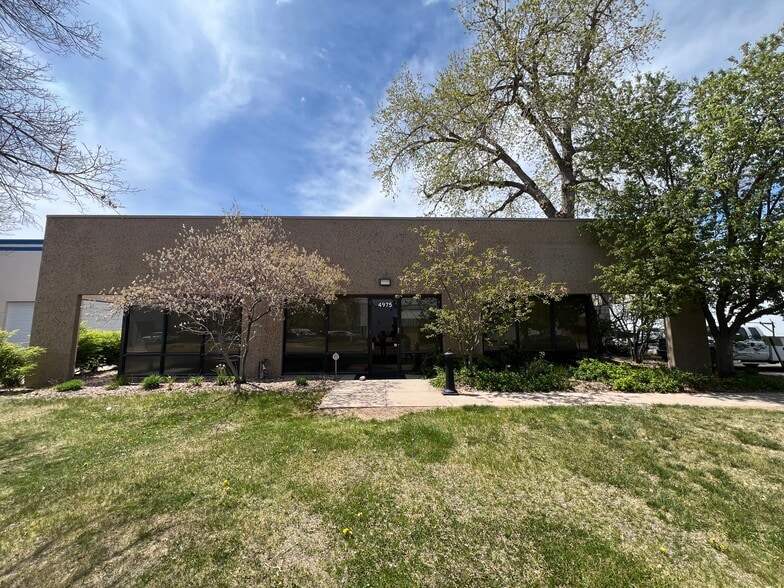 4975 Paris St, Denver, CO for lease - Building Photo - Image 1 of 11