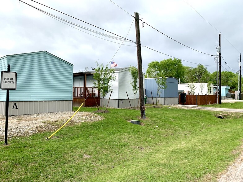 3621 County Road 161, Alvin, TX à vendre - Photo principale - Image 2 de 22