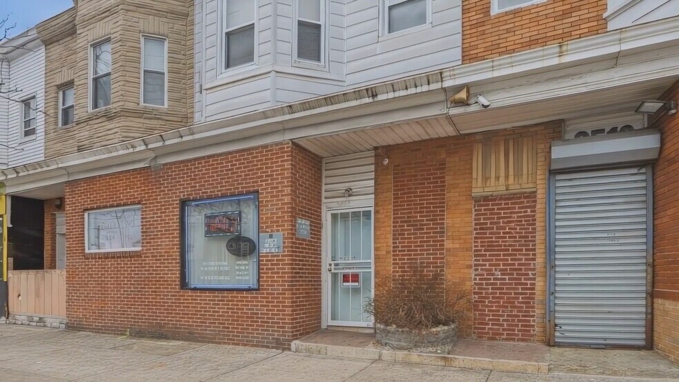 2517 Washington Blvd, Baltimore, MD à vendre - Vidéo sur l’inscription commerciale - Image 2 de 27