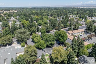 821 W East Ave, Chico, CA - AÉRIEN  Vue de la carte