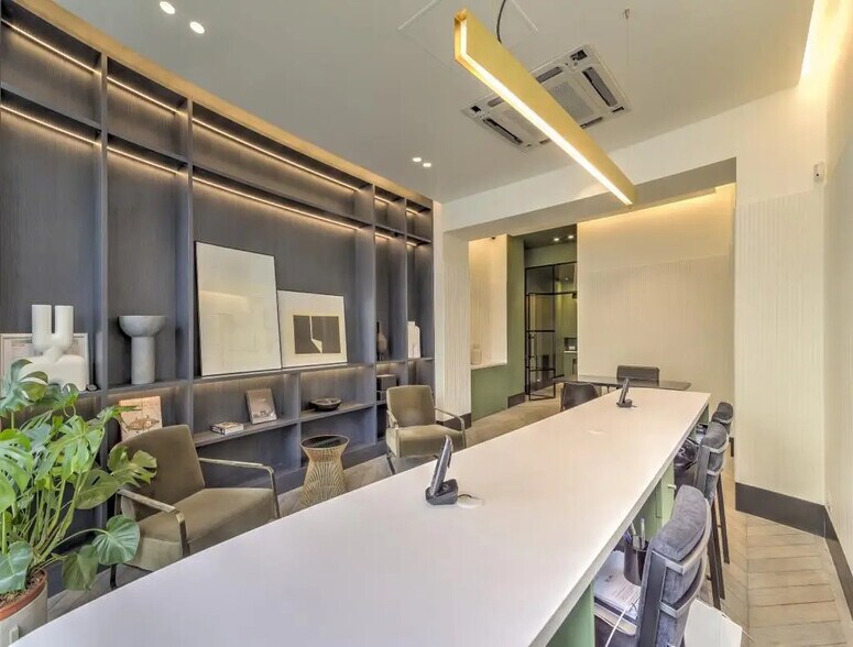 Commerce de détail dans Paris à louer - Photo du bâtiment - Image 3 de 6