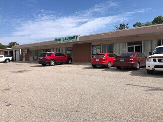 Plus de détails pour 2890 S Hillside St, Wichita, KS - Commerce de détail à vendre