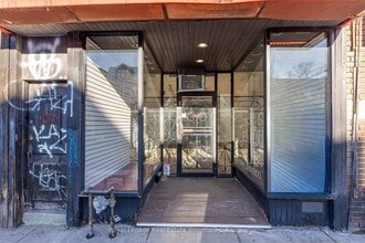 654 Bloor St W, Toronto, ON for sale Building Photo- Image 2 of 30