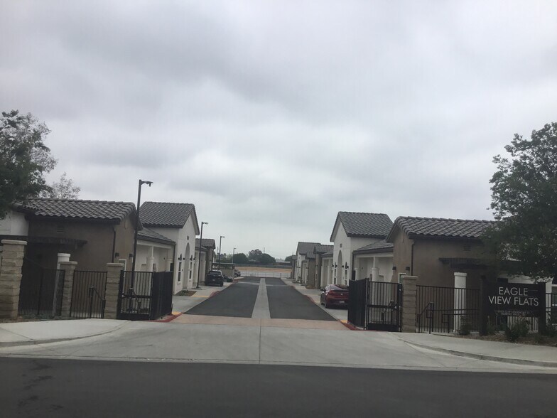 13129 Edgemont St, Moreno Valley, CA à vendre - Photo du bâtiment - Image 3 de 10