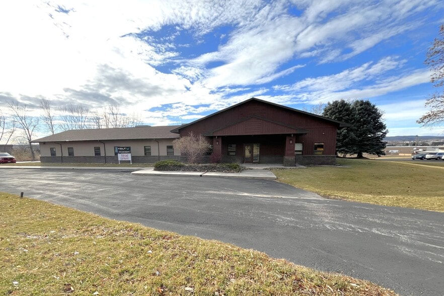 1905 Plaza Blvd, Rapid City, SD for lease - Building Photo - Image 1 of 9