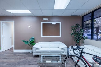 6555 Powerline Rd, Fort Lauderdale, FL à louer Photo intérieure- Image 1 de 8