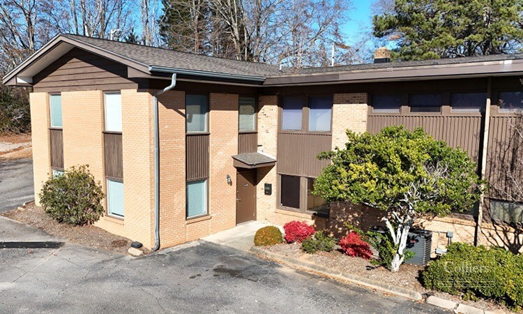 201 Richard St, Easley, SC à vendre - Photo du bâtiment - Image 3 de 9