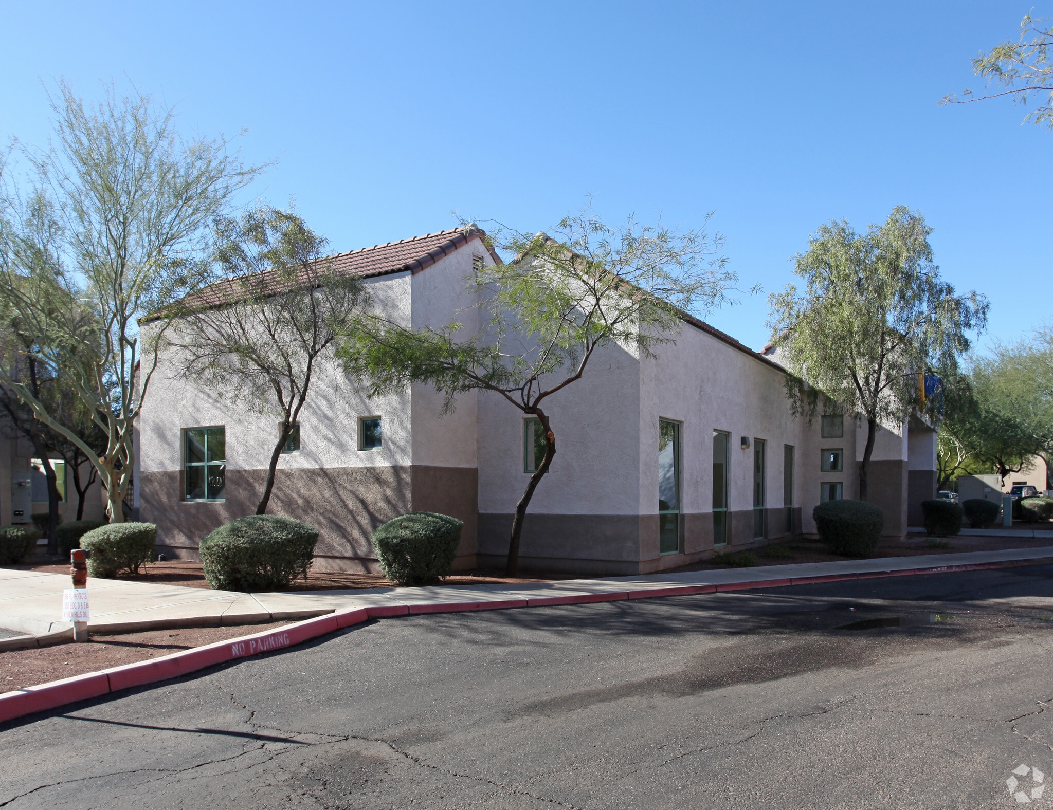 8801 W Union Hills Dr, Peoria, AZ for lease Primary Photo- Image 1 of 11