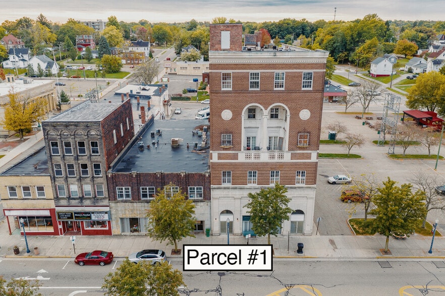 243 E Main St, Alliance, OH for sale - Primary Photo - Image 1 of 49