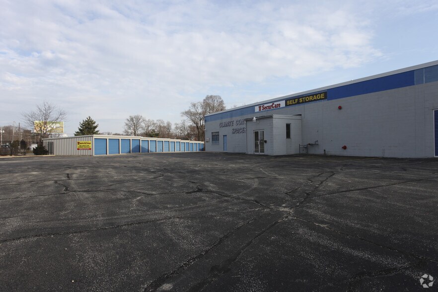 3015 N Main St, Rockford, IL à vendre - Photo du bâtiment - Image 2 de 6