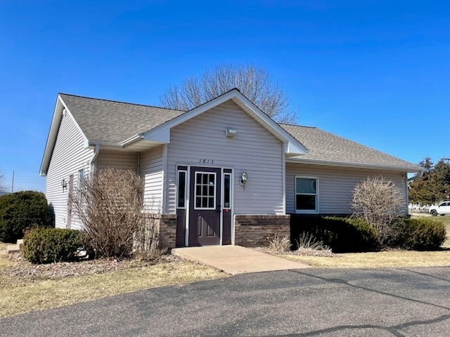 1813 Wilson St, Menomonie, WI for sale - Primary Photo - Image 1 of 38