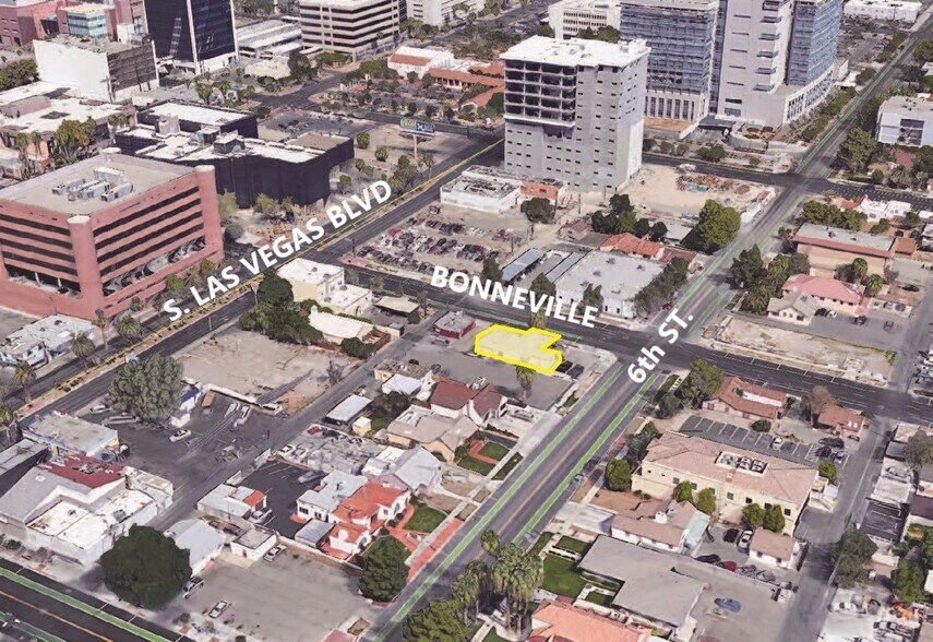 514 E Bonneville Ave, Las Vegas, NV à louer - Photo du bâtiment - Image 2 de 19