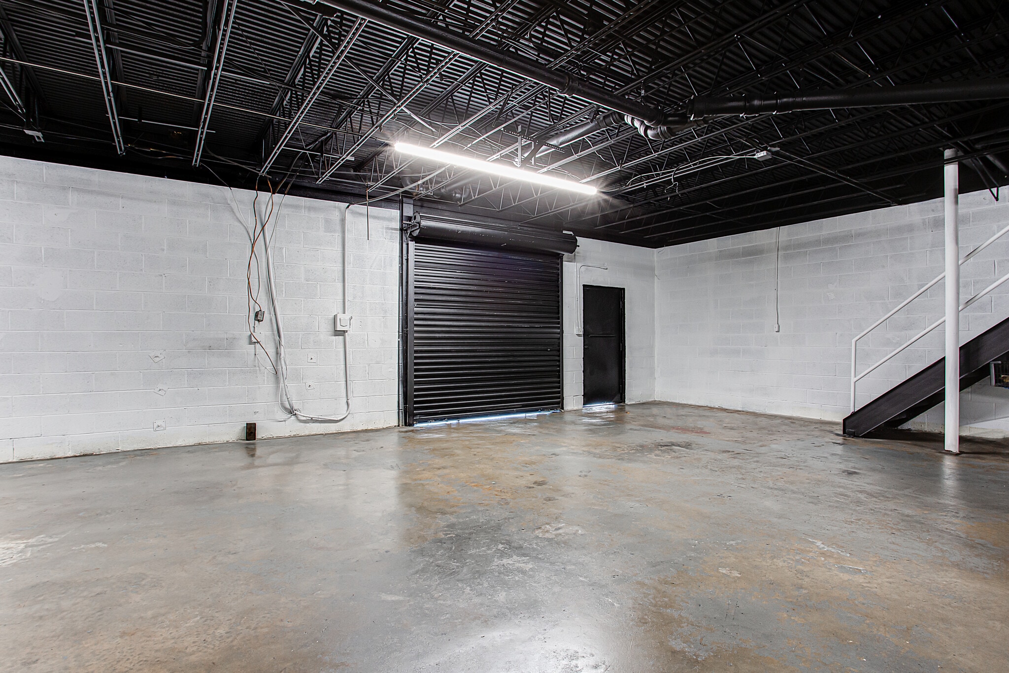 1302 Donnelly Ave, Atlanta, GA for lease Interior Photo- Image 1 of 7