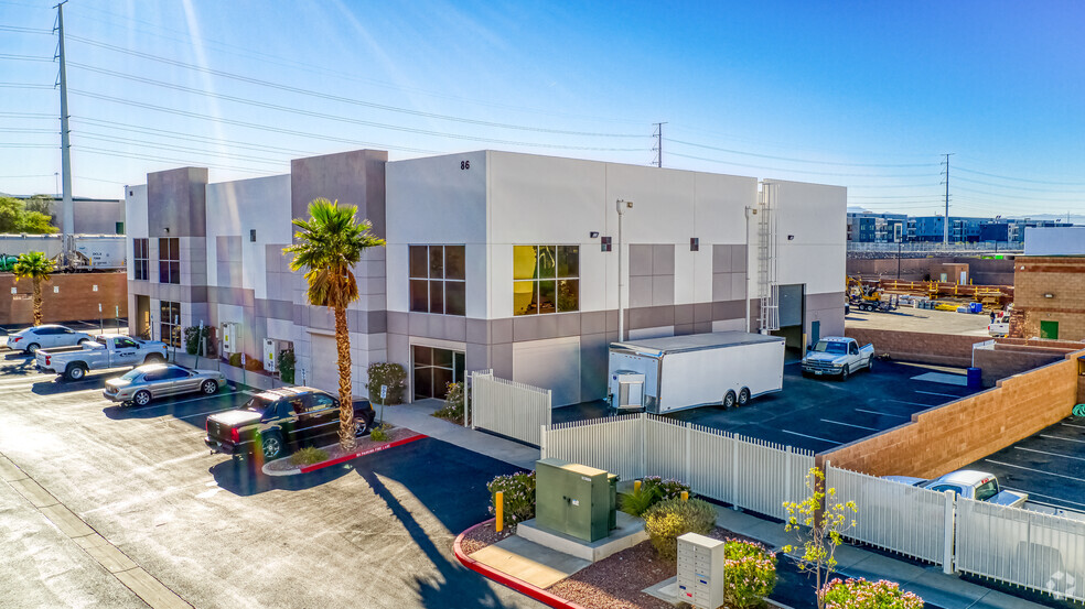 86 Corporate Park Dr, Henderson, NV for sale - Building Photo - Image 1 of 1