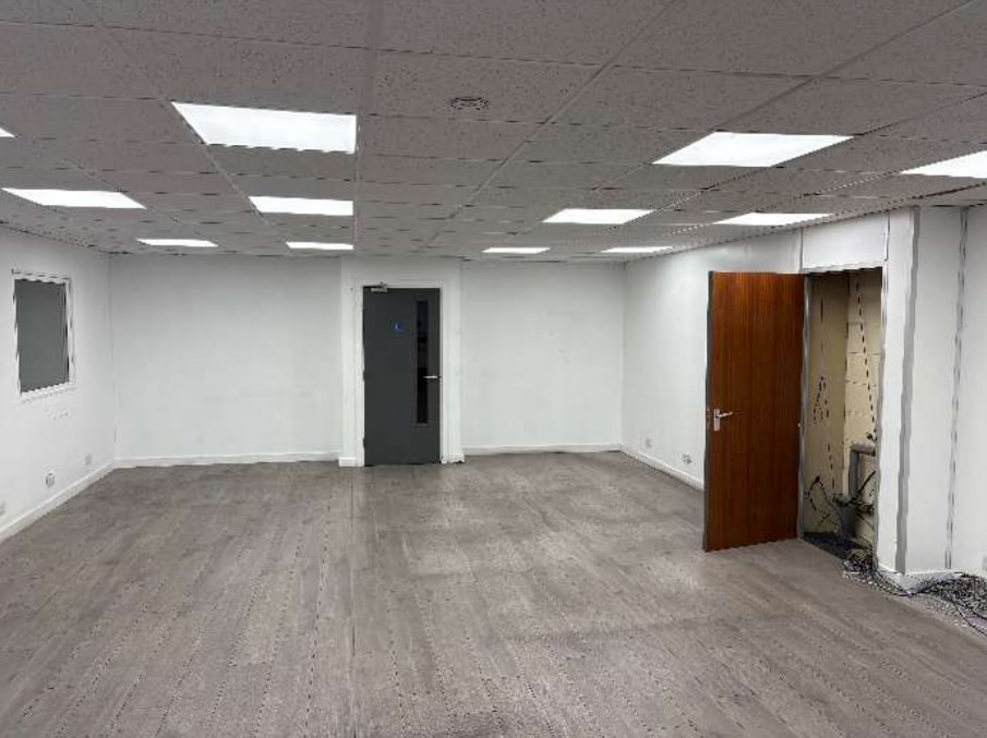 Baltimore Rd, Birmingham, WMD B42 1DD - Unité 2 -  - Photo intérieure - Image 1 of 4