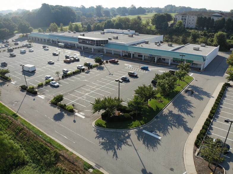 42-60 E Main St, Rising Sun, MD à louer - Photo du bâtiment - Image 3 de 3