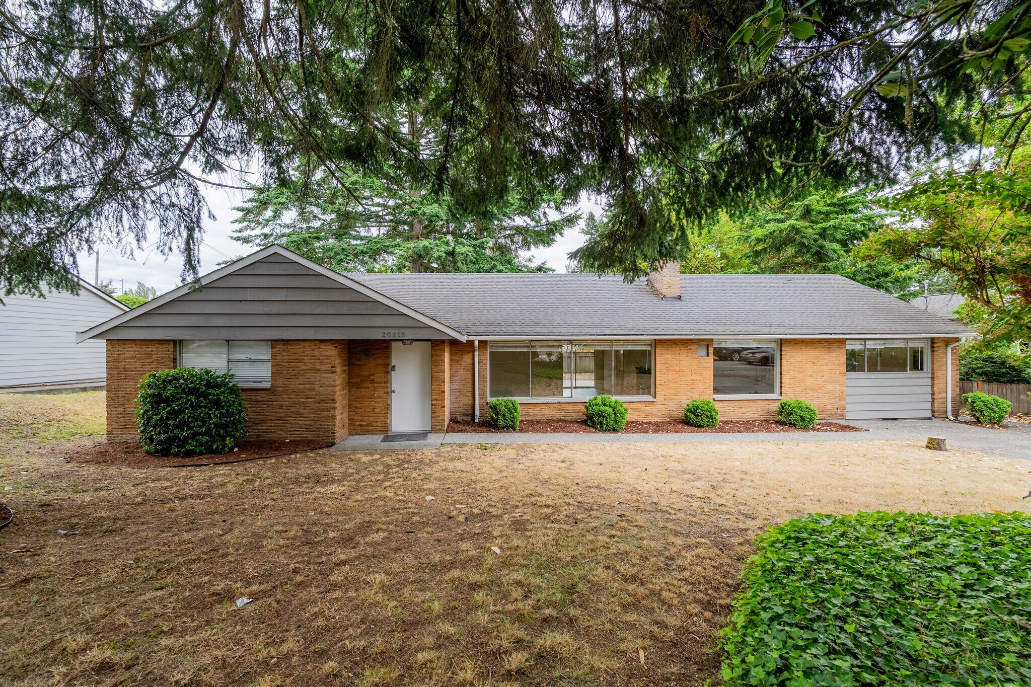 20318 19th Ave NE, Shoreline, WA à vendre Photo principale- Image 1 de 1