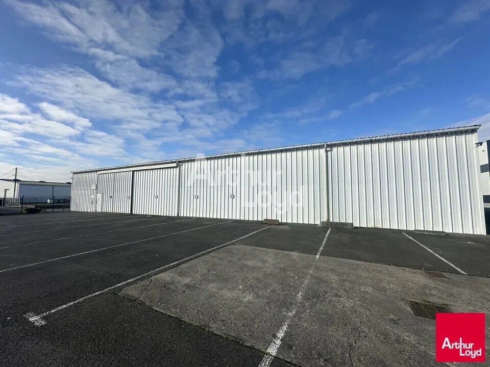 Flex in Rennes for lease Building Photo- Image 1 of 4