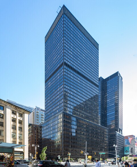 1700 Broadway, New York, NY à louer - Photo du bâtiment - Image 1 de 5