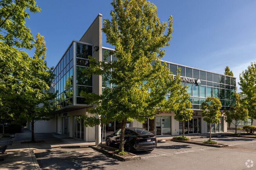 8600 Cambie Rd, Richmond, BC à vendre - Photo du bâtiment - Image 3 de 3