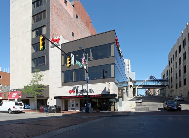 More details for 219 S Main St, Akron, OH - Retail for Sale