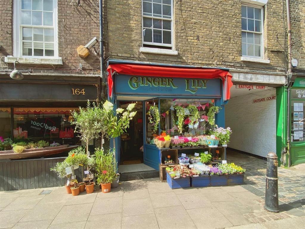 Retail in 162-162A High Street, Rochester for lease Building Photo- Image 1 of 7