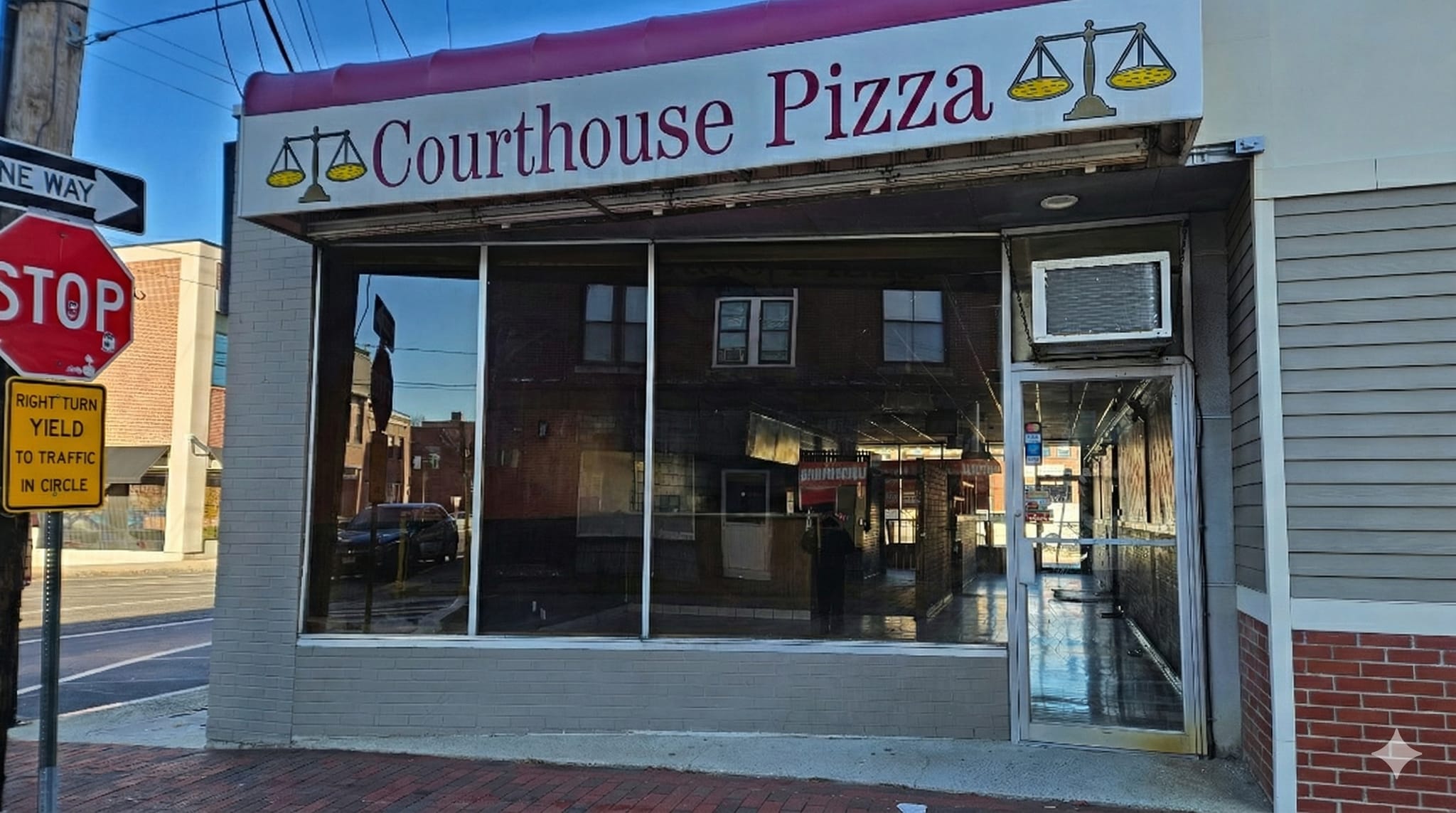 129-147 W Pearl St, Nashua, NH for lease Building Photo- Image 1 of 4