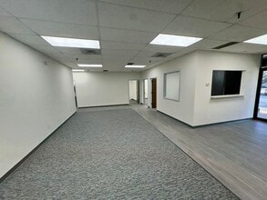 4487 Park Dr, Norcross, GA for lease Interior Photo- Image 1 of 6