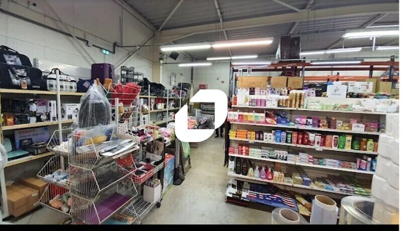Retail in Fleury-Mérogis for sale - Building Photo - Image 2 of 3