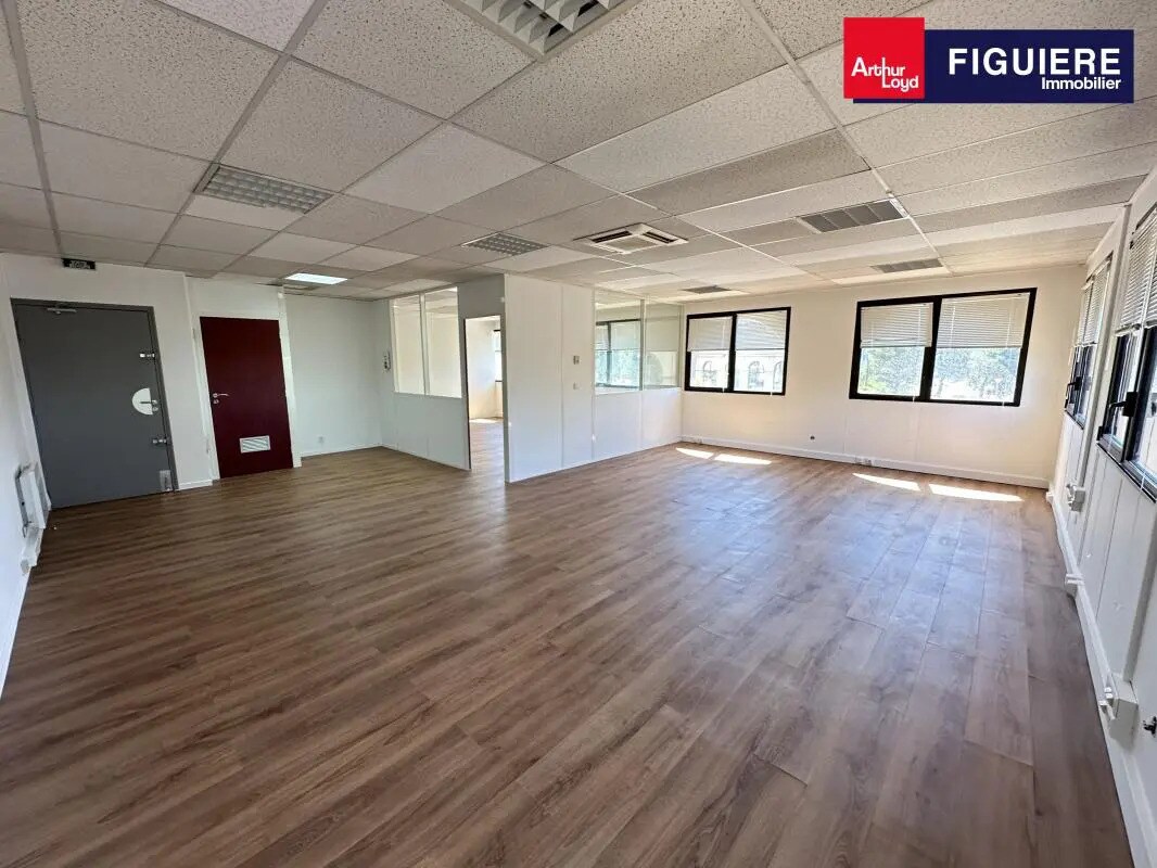 Office in Aix-en-Provence for lease Interior Photo- Image 1 of 16