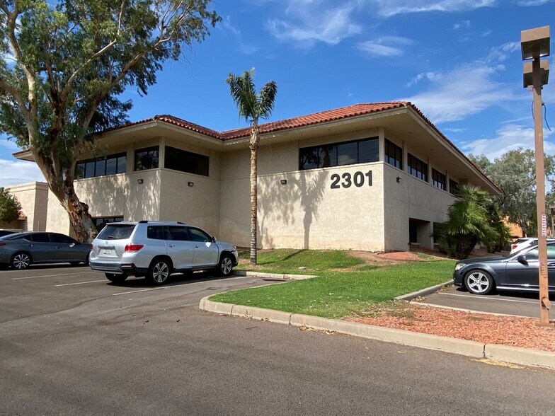 2301 W Dunlap Ave, Phoenix, AZ à louer - Photo du bâtiment - Image 3 de 29