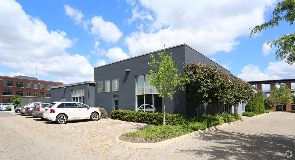 349-363 W Nationwide Blvd, Columbus, OH for lease - Building Photo - Image 3 of 5