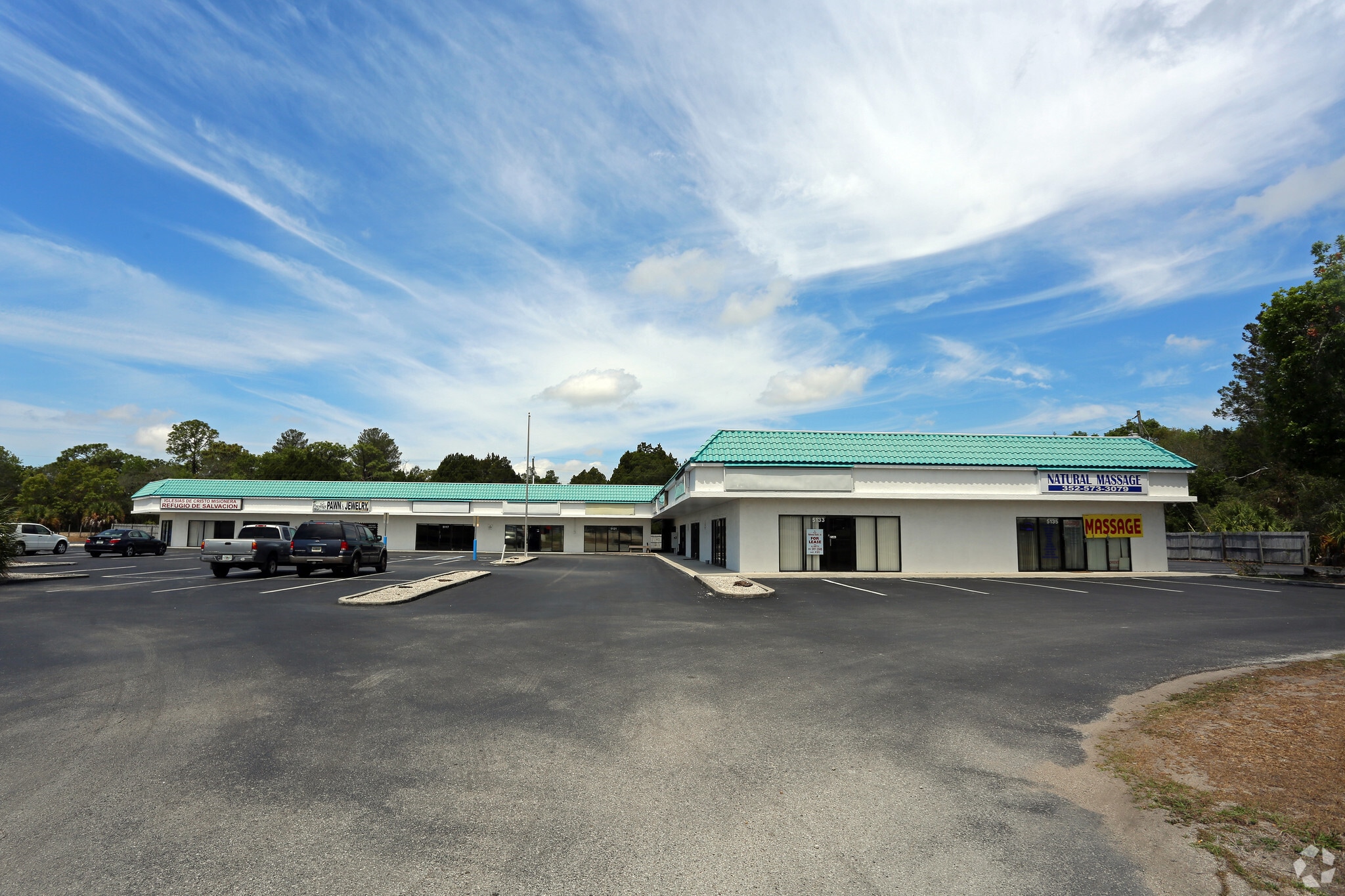 5111-5135 Commercial Way, Spring Hill, FL for lease Primary Photo- Image 1 of 7