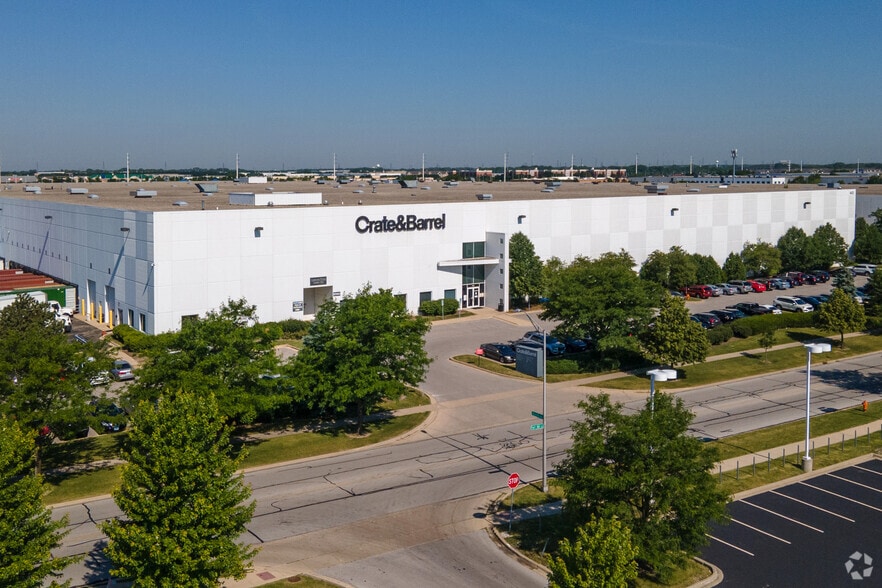 443 Fort Hill Dr, Naperville, IL for lease - Primary Photo - Image 1 of 6